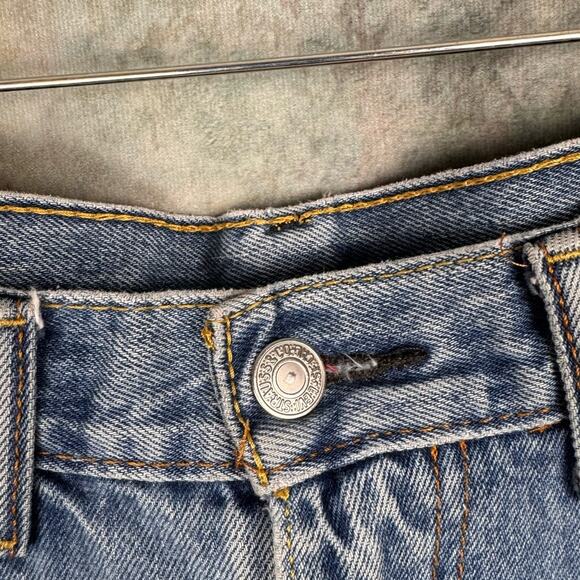 VTG Y2K Levis 550 Denim Jeans Sz 33x34 Blue Straight Leg Regular Fit Medium Wash - Picture 9 of 10